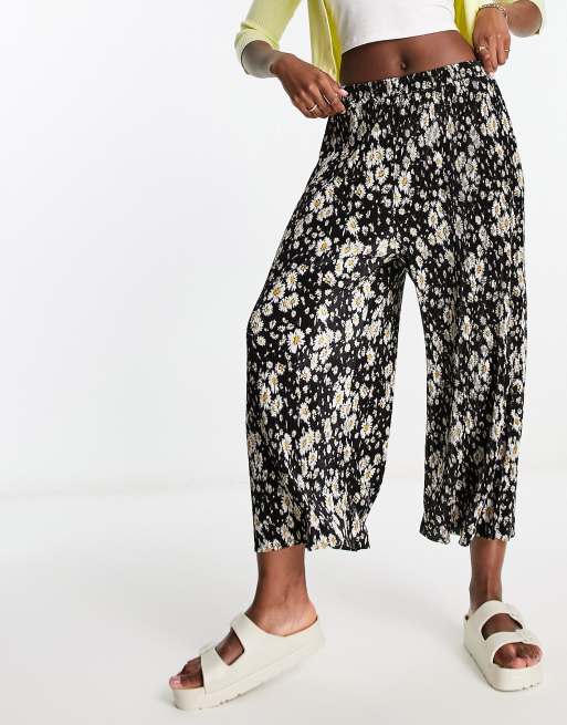 ASOS DESIGN plisse wide leg pant culottes in dark based floral print