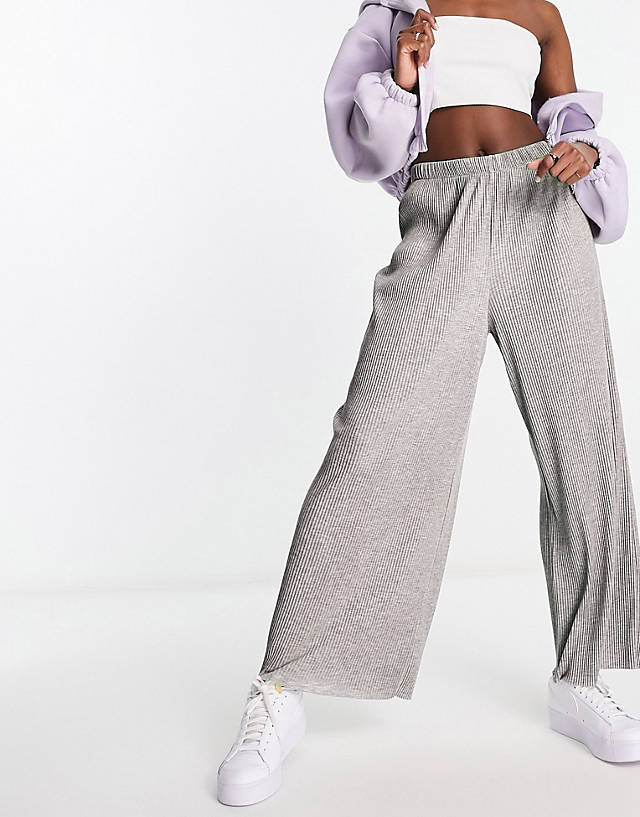 ASOS DESIGN - plisse wide leg trouser culottes in grey