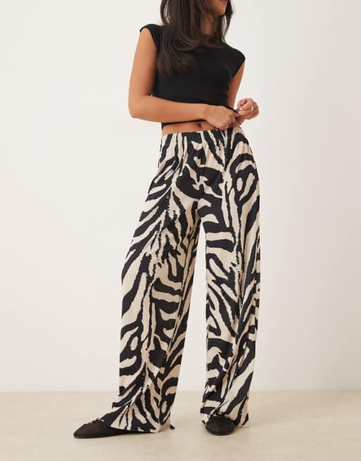 ASOS DESIGN plisse wide leg trousers in zebra print, 5 of 5