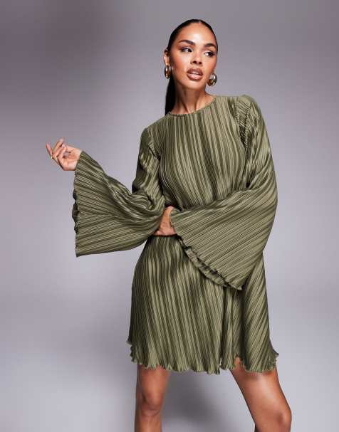 ASOS DESIGN – Plissee-Minikleid in Khaki mit weiten Ärmeln und Schleifendetail am Rücken - view 1
