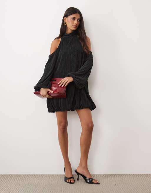 ASOS DESIGN plisserad klänning med utskurna ärmar och bubbelkjol i svart, 3 av 4