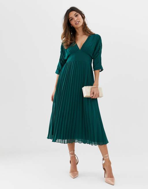 ASOS DESIGN – Plisserad midiklänning med pingvinärm
