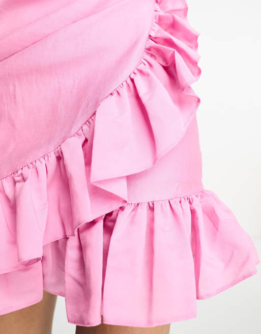 ASOS DESIGN - Plisseret lyserød bandeau-minikjole med flæsedetaljer, 3 af 4