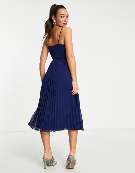 ASOS DESIGN - Plisseret marineblå cami-midikjole med snoet front og bælte , 4 af 4