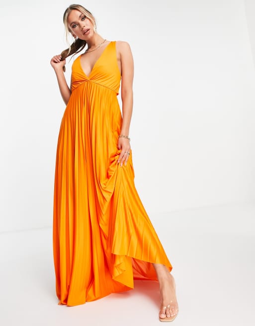 ASOS DESIGN - Plisseret orange halterneck-maxikjole med dyb udskæring, krydsryg og bindebånd, 4 af 4