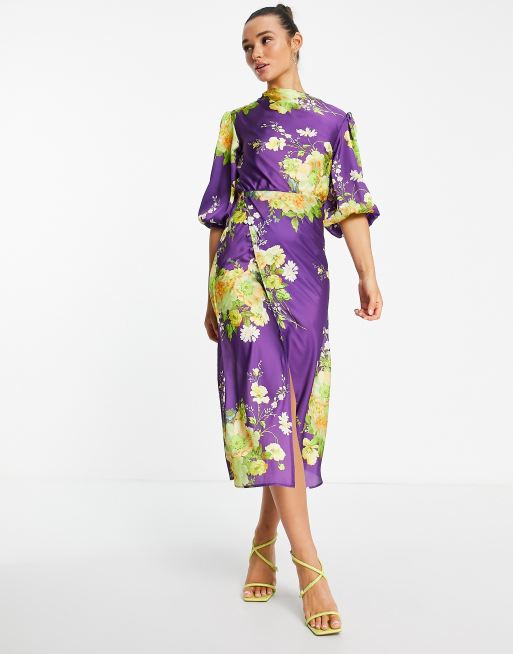 ASOS DESIGN - Plisseret tea-midikjole med vandfaldsudskæring, pufærmer og blomstermønster i lilla satin