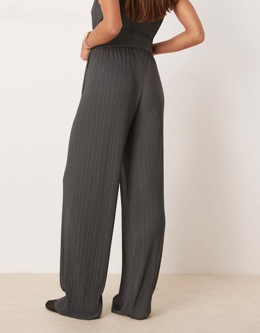 ASOS DESIGN – Plissierte Hose aus Netzstoff in Anthrazit mit geradem Schnitt, Kombiteil, 3 von 5
