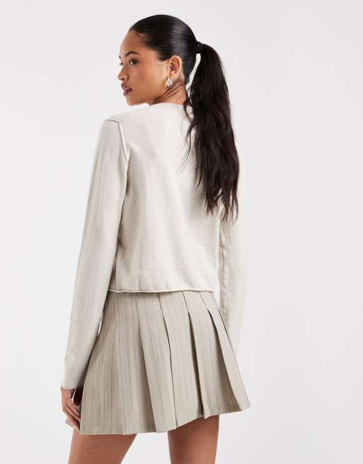 ASOS DESIGN plissierter Minirock in Taupe mit Fischgrätmuster, 5 von 5