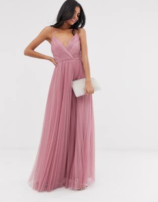 ASOS DESIGN – Plissiertes Camisole-Maxikleid aus Tüll in Rosé | ASOS