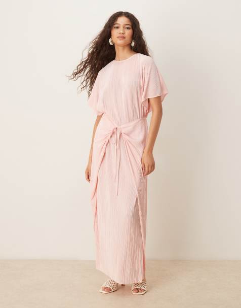 ASOS DESIGN – Plissiertes, kurzärmliges Maxikleid in Babyrosa mit Wickeldesign zum Binden - view 1