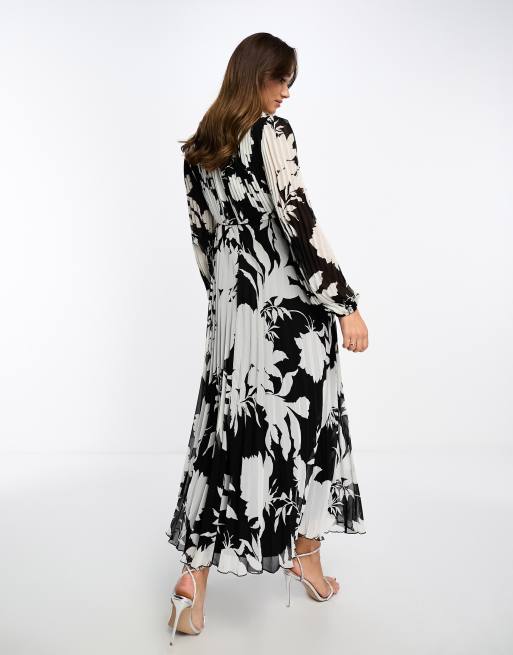 ASOS DESIGN – Plissiertes Midikleid mit Blumenmuster in Schwarz-Weiß und Hauptteil mit tiefem Ausschnitt, 2 von 4