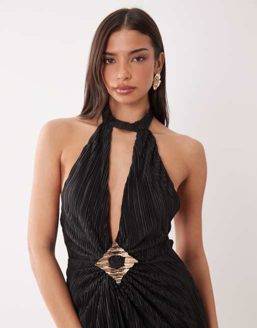 ASOS DESIGN – Plissiertes Neckholder-Maxikleid in Schwarz mit Verzierung, 2 von 4
