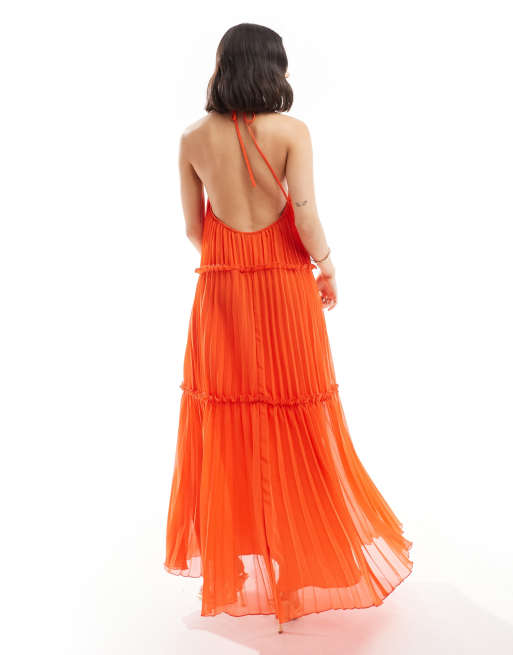 ASOS DESIGN – Plissiertes Neckholder-Maxikleid in Tomatenrot mit Rüschen, 4 von 4