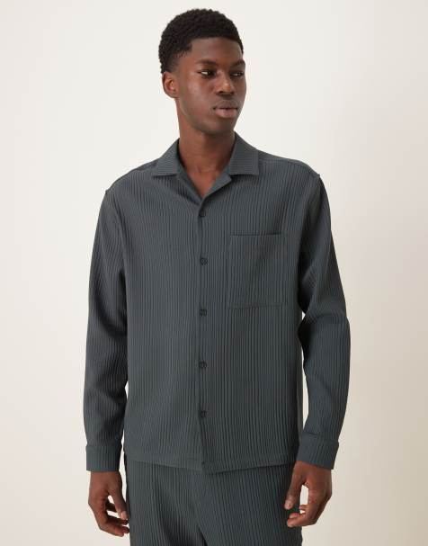 ASOS DESIGN – Plissiertes Relaxed-Fit-Hemd in Grau mit Reverskragen, Kombiteil - view 1