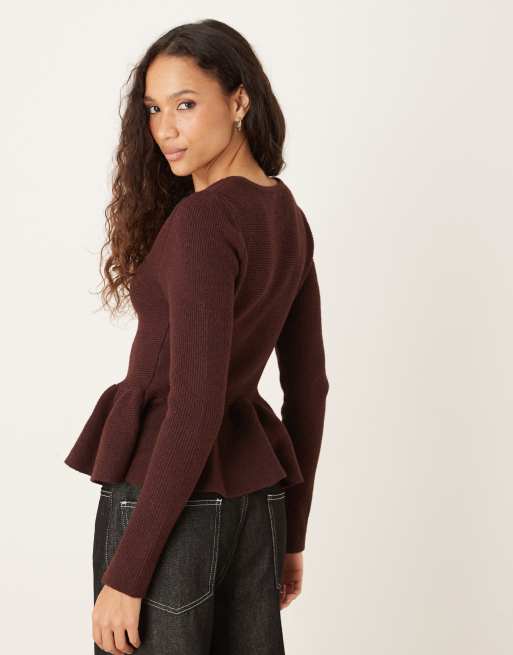 ASOS DESIGN – Plommonfärgad, strukturerad topp med peplum-fåll, 4 av 4