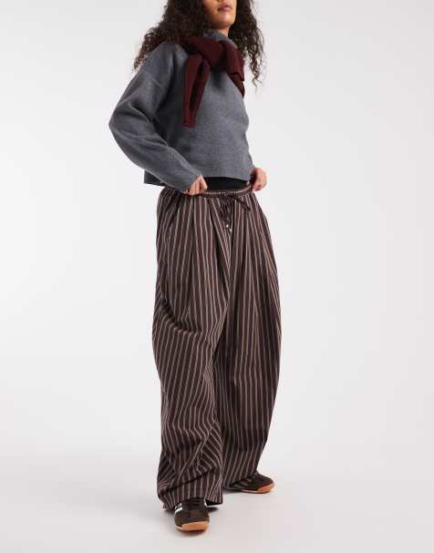 ASOS DESIGN – Plommonfärgade, randiga byxor i horseshoe-modell med elastisk midja - view 1