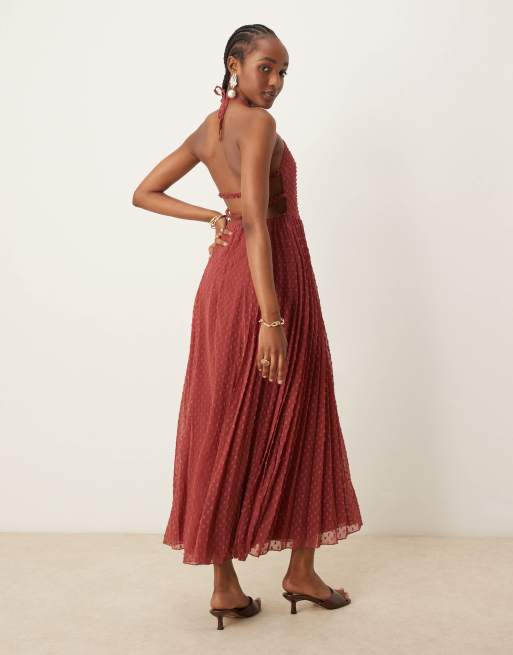 ASOS DESIGN - Pluizige midi jurk van dobbystof met racerhals en geplooid inzetstuk in bordeauxrood