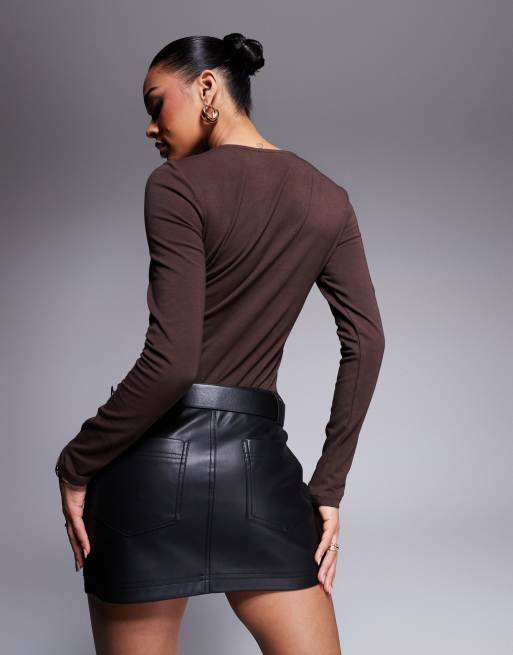 ASOS DESIGN plunge V-neck cross-over detail bodysuit in brown, 4 of 4