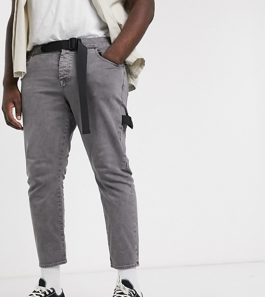 ASOS DESIGN Plus - Jeans slim alla caviglia grigi con dettagli pratici-Grigio