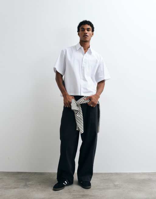 ASOS DESIGN Plus – Kastiges Oversize-Hemd aus Popeline in Weiß, 2 von 5