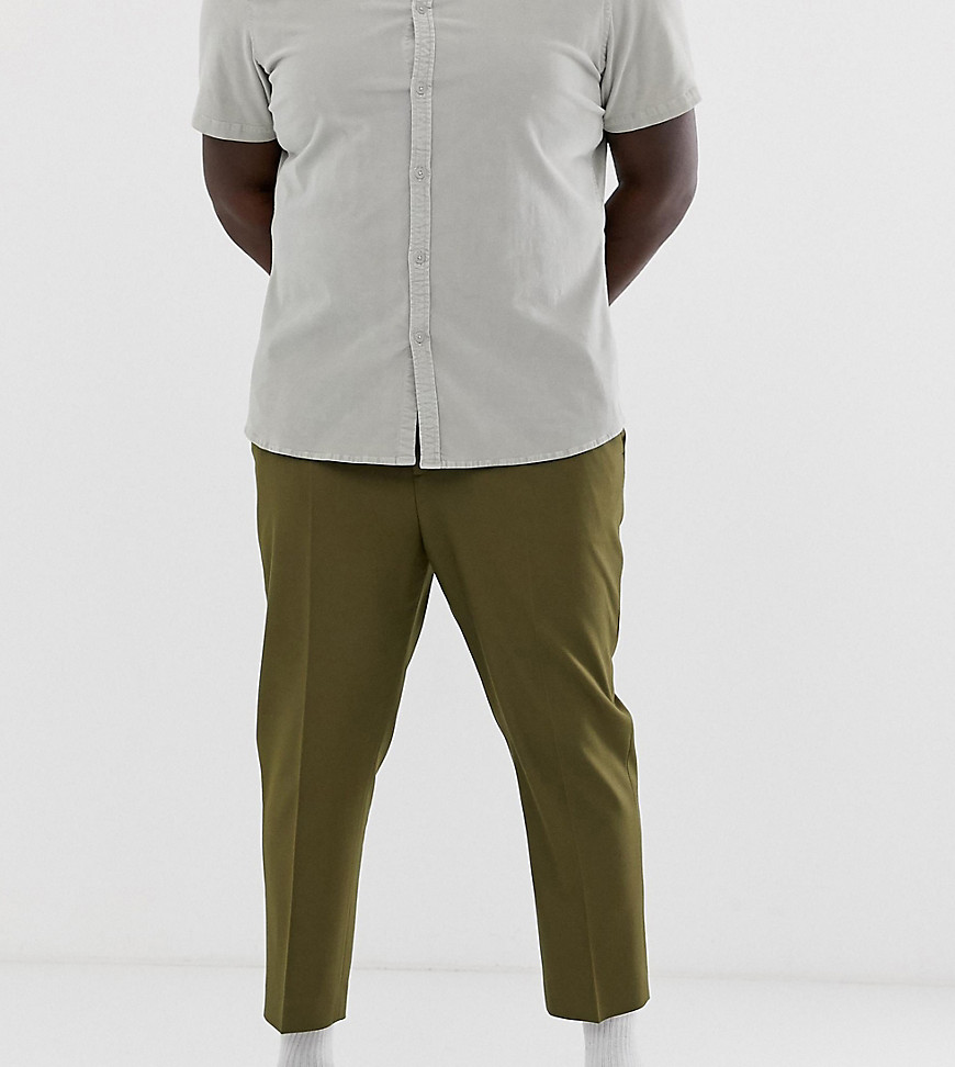 ASOS DESIGN Plus - Pantaloni corti affusolati eleganti con pieghe verde oliva