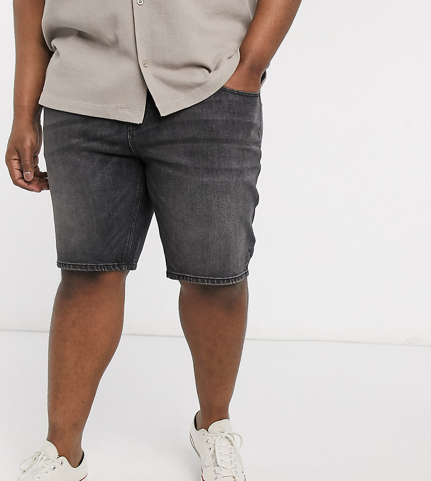ASOS DESIGN – Plusstorlek – Svarttvättade jeansshorts med smal passform