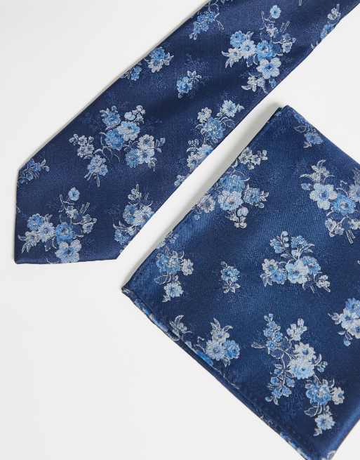 ASOS DESIGN - Pochet en stropdas met bloemenprint in marineblauw, 2 van 3