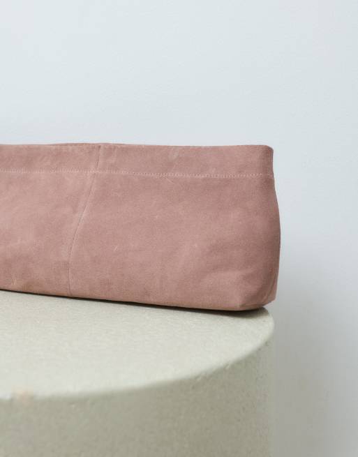 ASOS DESIGN pochette allongée en daim rose à poignée, 3 de 5