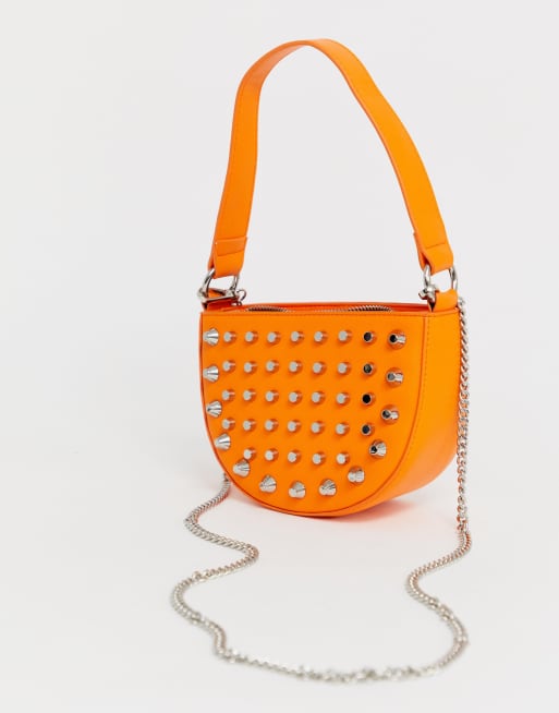 ASOS DESIGN Pochette clout e en forme de demi lune ASOS