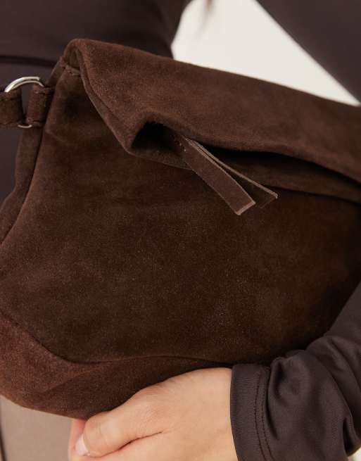 ASOS DESIGN - Pochette en daim à rabat - Chocolat, 2 de 4