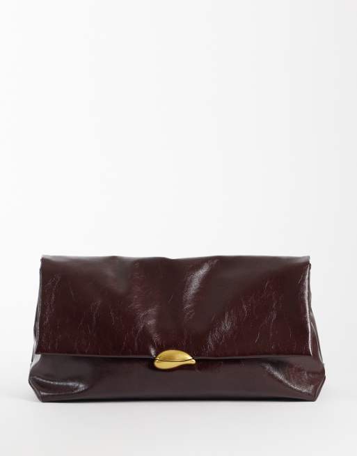 ASOS DESIGN pochette oversize bordeaux con dettagli metallici, 1 di 4