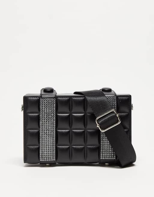 ASOS DESIGN - Pochette rin pelle sintetica imbottita con decorazioni di strass
