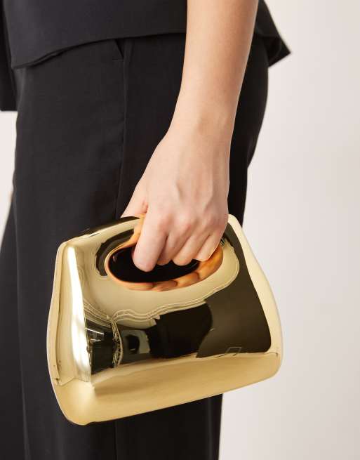 ASOS DESIGN - Pochette squadrata oro con catenina con manico rigido, 3 di 4