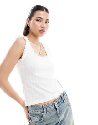 ASOS Design - Pointelle-Tanktop in Creme-Weiß mit Rüschen