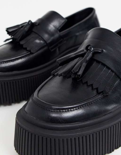 ASOS DESIGN - Pointure large - Mocassins à glands en similicuir avec semelle chunky - Noir, 4 de 4