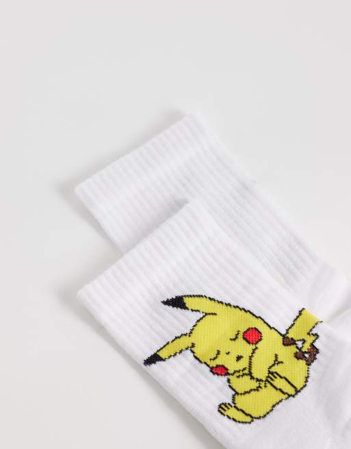 ASOS DESIGN Pokémon-Socken mit Pikachu-Motiv in Weiß, 3 von 3