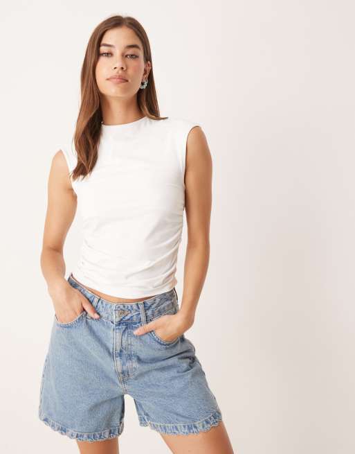 ASOS DESIGN – Poliamidowy marszczony top bez rękawów w kolorze kości słoniowej