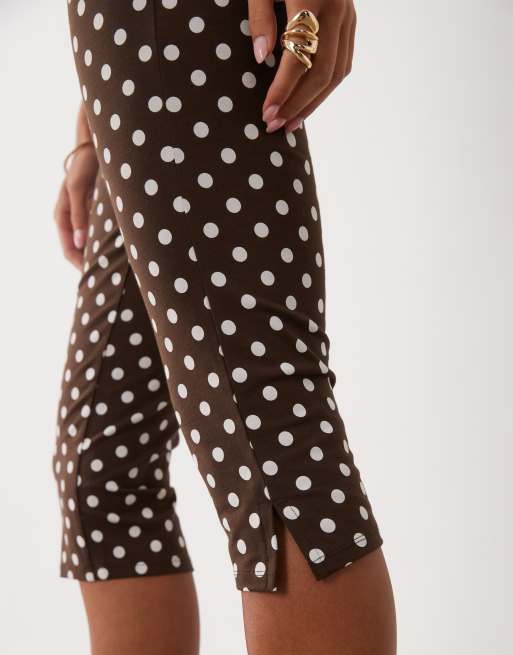 ASOS DESIGN polka dot capris legging co-ord in choc, 4 of 5