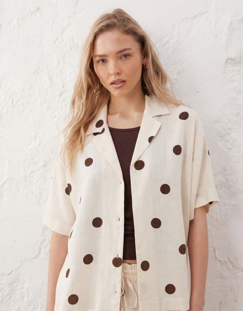 ASOS DESIGN - Polkaprikket skjorte med reverskrave i hør - Del af sæt - view 1