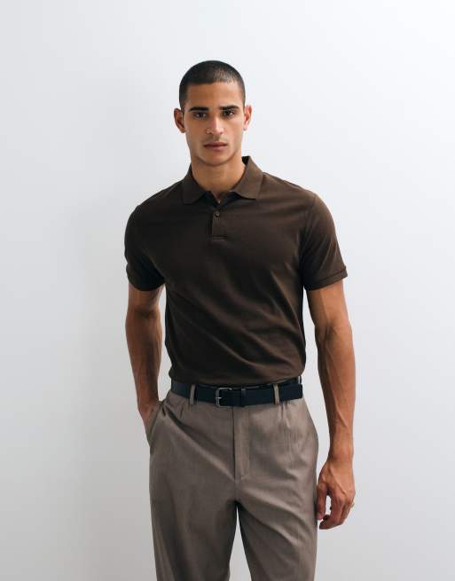 ASOS DESIGN - Polo basic regular fit in piqué marrone, 4 di 5
