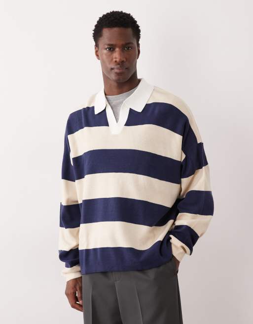 ASOS DESIGN - Polo comoda in maglia blu navy ed écru a righe con intaglio sul collo