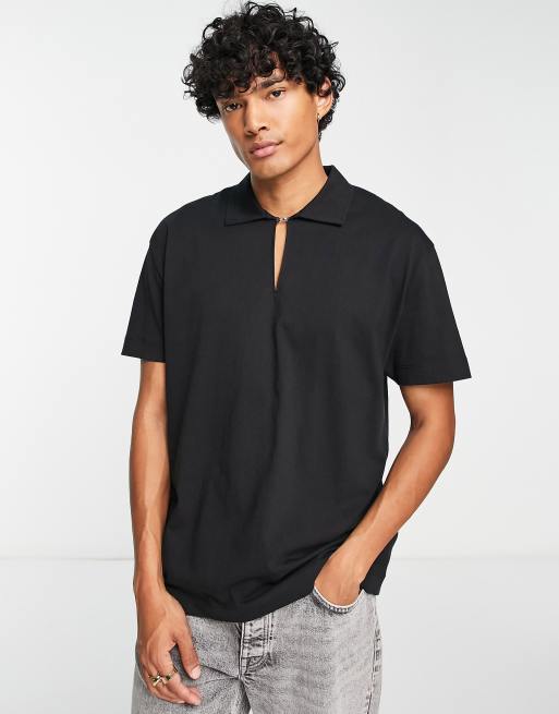 ASOS DESIGN - Polo comoda nera con dettaglio agganciato 