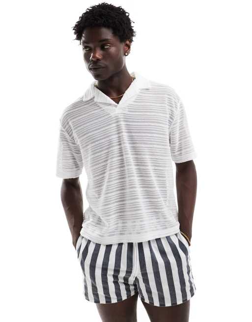 ASOS DESIGN - Polo décontracté coupe carrée en tissu texturé transparent avec col à revers - Blanc