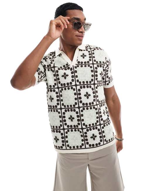 ASOS DESIGN - Polo en maille crochetée avec col cranté - Vert sauge et marron