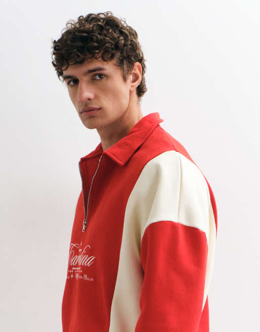 ASOS DESIGN polo holgado con media cremallera, paneles de corte y confección y estampado bordado en rojo, 4 de 5