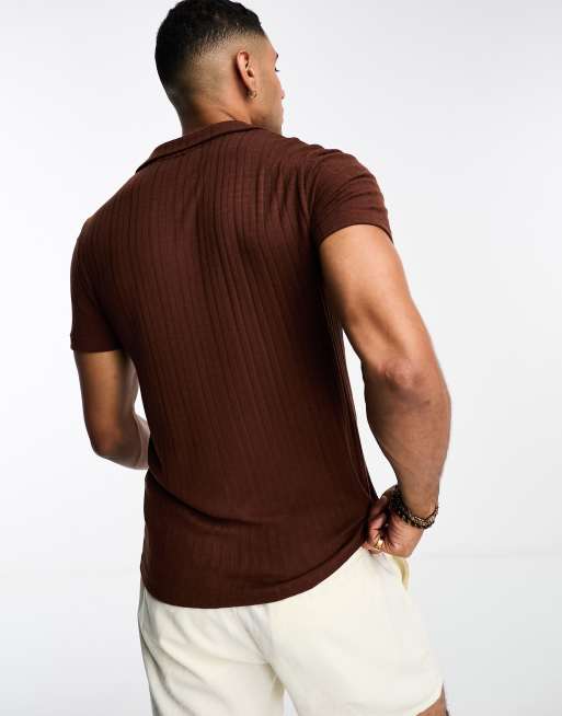 ASOS DESIGN Polo moulant en tissu textur Marron ASOS