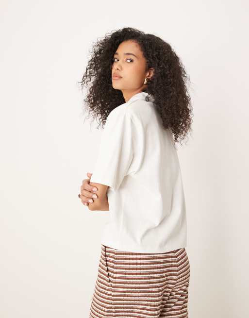 ASOS DESIGN - Polo oversize squadrata bianca con spalline imbottite, 4 di 4