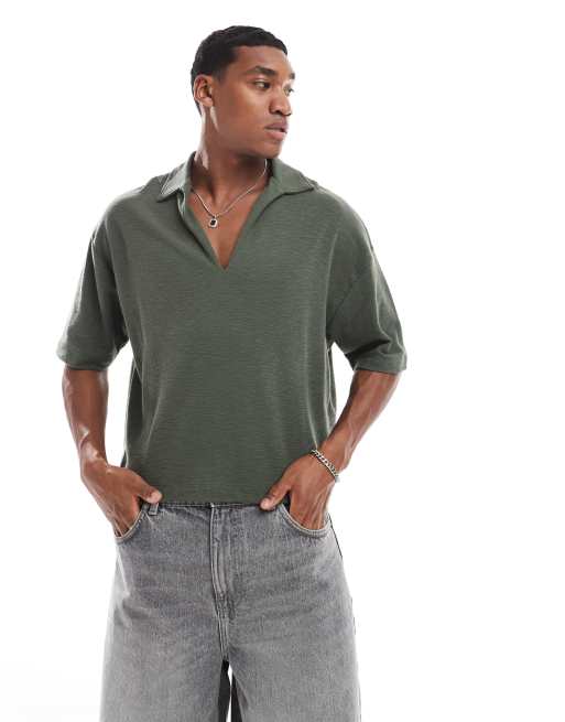 ASOS DESIGN - Polo oversize testurizzata kaki con scollo a V profondo