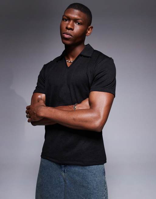 ASOS DESIGN - Polo squadrata nera testurizzata con scollo a intaglio profondo