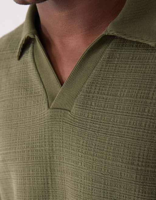 ASOS DESIGN - Polo verde caqui extragrande con diseño cruzado de tejido texturizado, 4 de 5